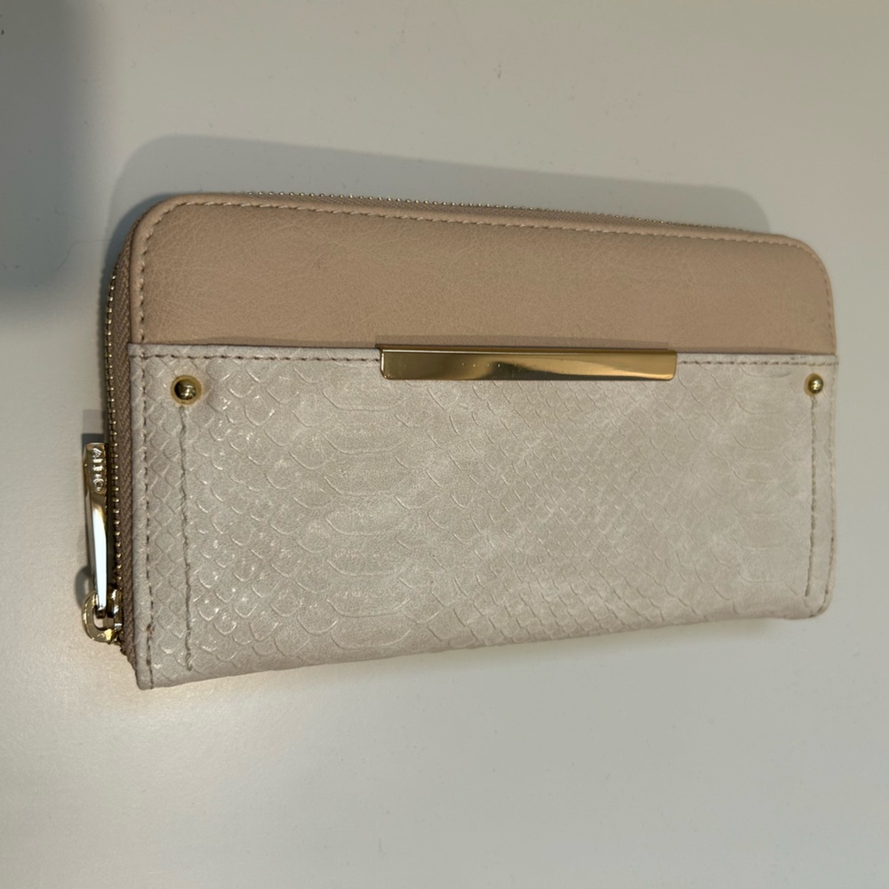 Aldo Wallet